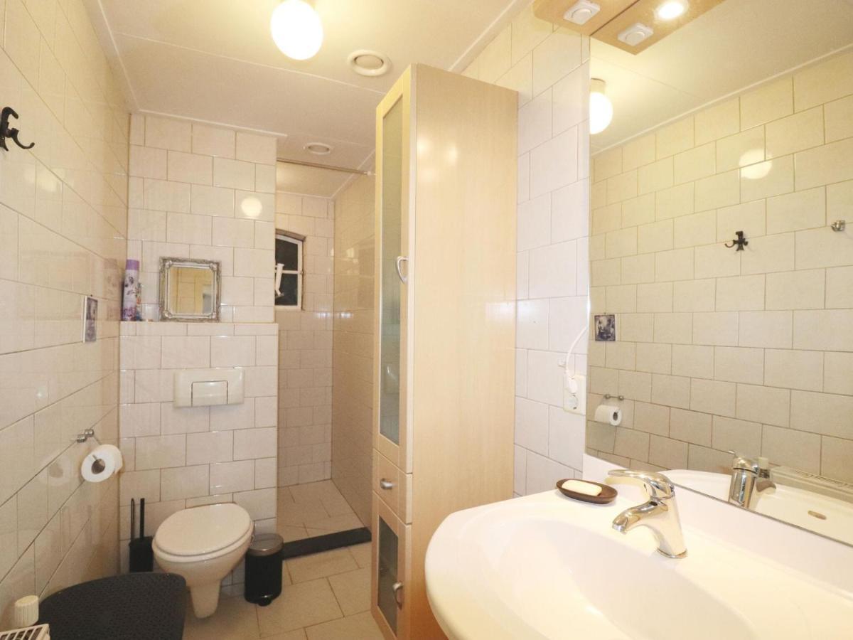 Fine Holiday Home In Donkerbroek Bagian luar foto