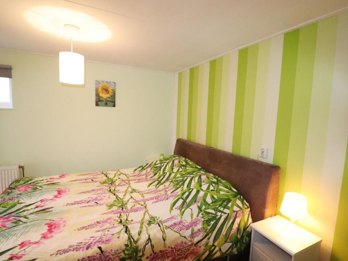 Fine Holiday Home In Donkerbroek Bagian luar foto